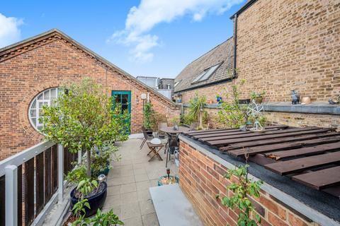 2 bedroom flat for sale, Wapping High Street, London