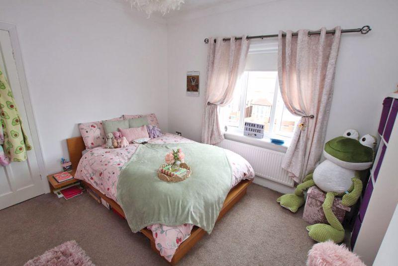 Bed 2 photo 2