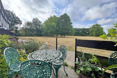 2 bedroom maisonette for sale, Hailey Place, Cranleigh