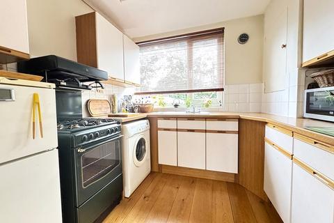 2 bedroom maisonette for sale, Hailey Place, Cranleigh