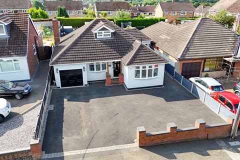 undefined, Sandyfields Road, LOWER GORNAL, DY3 3DJ