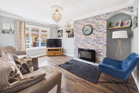 3 bedroom semi-detached house for sale, Rochester Avenue, Hull