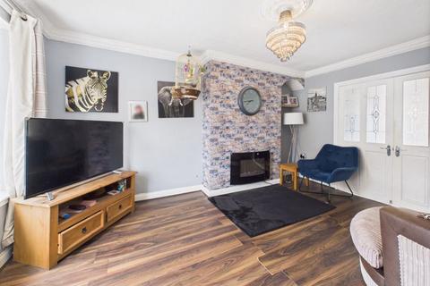 3 bedroom semi-detached house for sale, Rochester Avenue, Hull