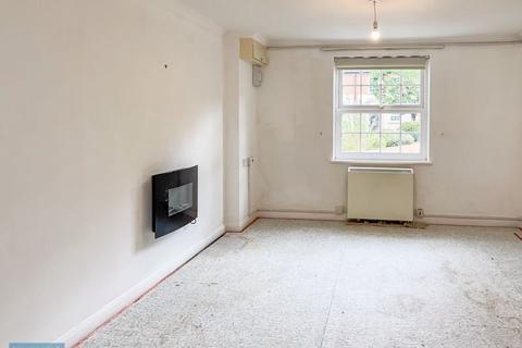 2 bedroom retirement property for sale, Eastgate Gardens, Taunton