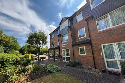 2 bedroom ground floor flat for sale, Homecedars House, Elstree Road, Bushey Heath, Hertfordshire, WD23 1G