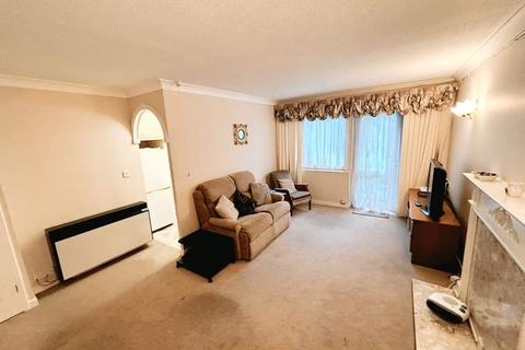 2 bedroom ground floor flat for sale, Homecedars House, Elstree Road, Bushey Heath, Hertfordshire, WD23 1G