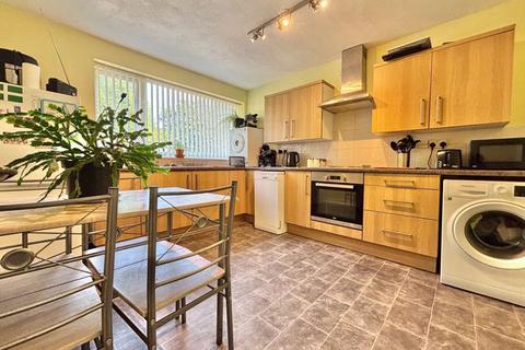 2 bedroom apartment for sale, Beasley Grove, Great Barr, Birmingham B43 7HG