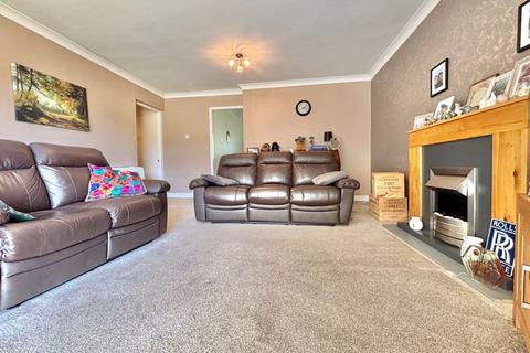 8 Beasley Grove, Birmingham, B43 7HG