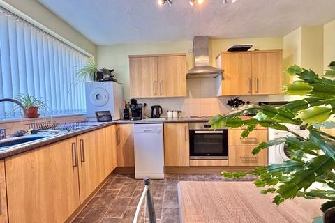 8 Beasley Grove, Birmingham, B43 7HG