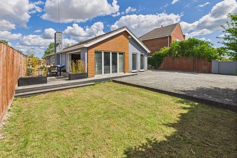 4 bedroom detached bungalow for sale, 52 Everingtons Lane, Skegness