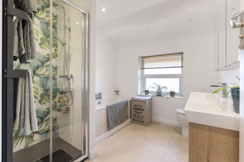 Weston, 74 Main Road