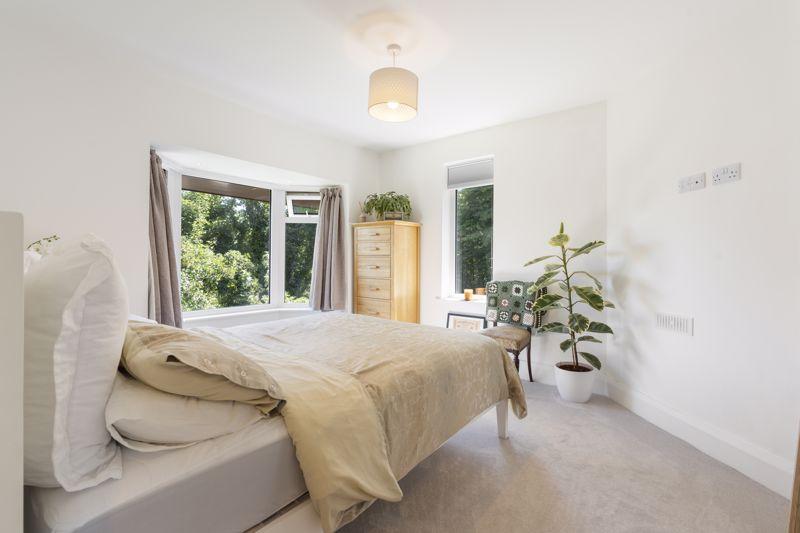 Weston, 74 Main Road