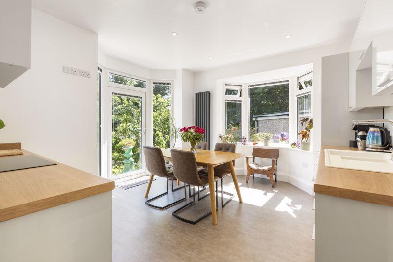 Weston, 74 Main Road