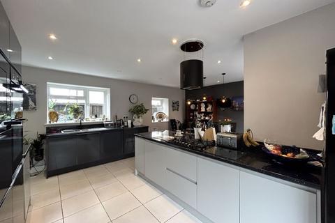 4 bedroom semi-detached house for sale, Victoria Park, Colwyn Bay