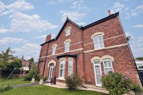undefined, Golf Open 2026 - Walmer Road, Southport - Sleeps 10