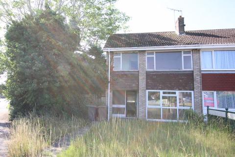 3 bedroom semi-detached house for sale - 47 Matlock Drive, Lincoln