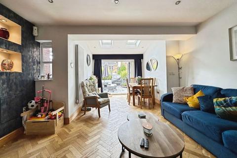 4 bedroom townhouse for sale, Mulberry Close, Radcliffe