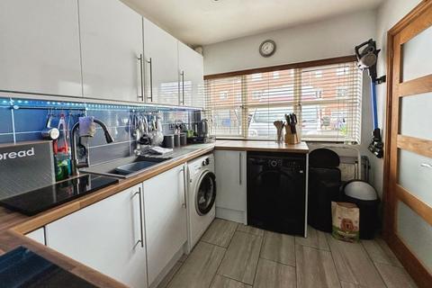 4 bedroom townhouse for sale, Mulberry Close, Radcliffe