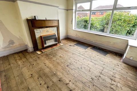 3 bedroom semi-detached house for sale, Marton Avenue, Tonge park