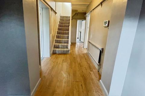 3 bedroom semi-detached house for sale, Marton Avenue, Tonge park