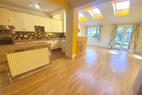 3 bedroom semi-detached house for sale, Kings Road, Fareham PO16