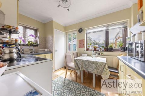 2 bedroom semi-detached bungalow for sale, Leveson Road, Sprowston, Norwich