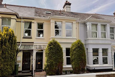 4 bedroom terraced house for sale, College View, Plymouth. A simply stunning 4 double bedroom family home overlooing playing fields plus a balcony!