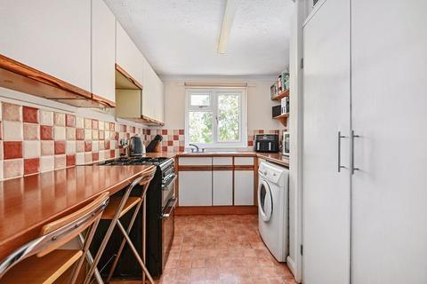 undefined, Madeira Close, Basingstoke RG24