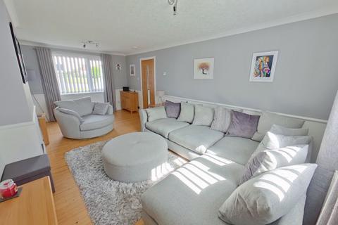 4 bedroom semi-detached house for sale, Calder Drive, Thurso