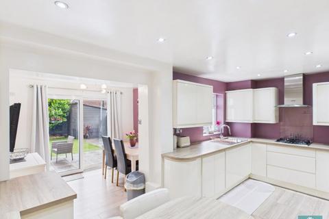 68 Esther Street, Oldham, OL4 3ER