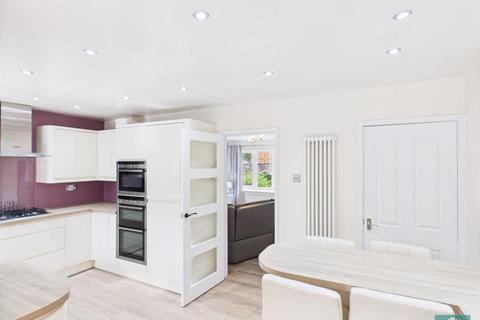 68 Esther Street, Oldham, OL4 3ER