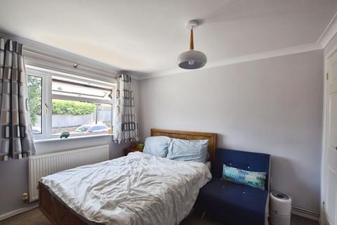 18 Cheshire Close, Salisbury, SP2 9JT