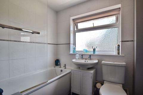 18 Cheshire Close, Salisbury, SP2 9JT