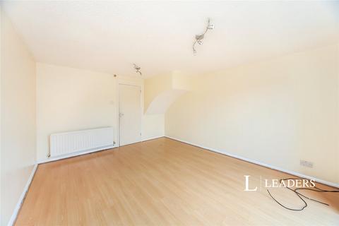2 bedroom house to rent, Dovedale, Luton, LU2