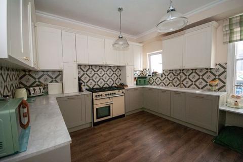 20 Argyll Road, Westcliff-on-sea, SS0 7HN