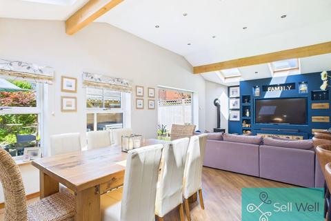 4 bedroom semi-detached house for sale, Normanby Road, Manchester M28