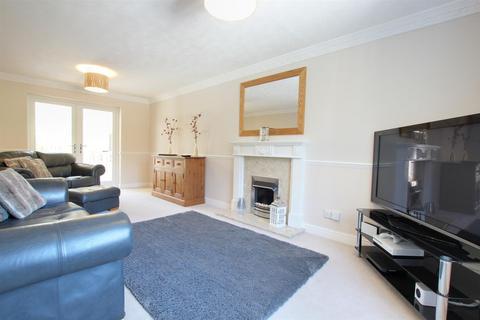 14 North View, Little Weighton, Cottingham, HU20 3UL
