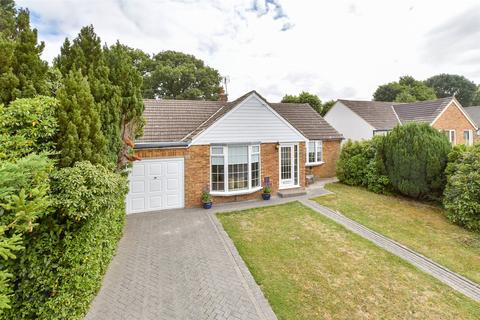 2 bedroom detached bungalow for sale, Wayside Avenue, Tenterden, Kent