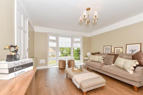 2 bedroom detached bungalow for sale, Wayside Avenue, Tenterden, Kent