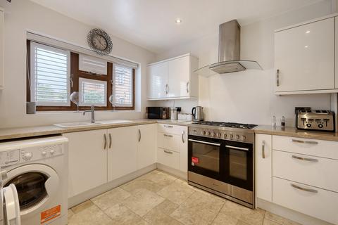 4 bedroom semi-detached house for sale, Chigwell IG7