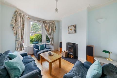 33 Belsize Avenue, London, W13 9TF