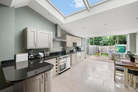 33 Belsize Avenue, London, W13 9TF