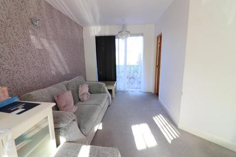 undefined, Luton LU4