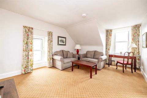 2 bedroom flat to rent, Esslemont Avenue, Aberdeen, Aberdeenshire, AB25