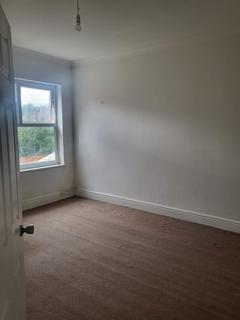 3 bedroom terraced house to rent, Belgrave Avenue, Leicester, LE4
