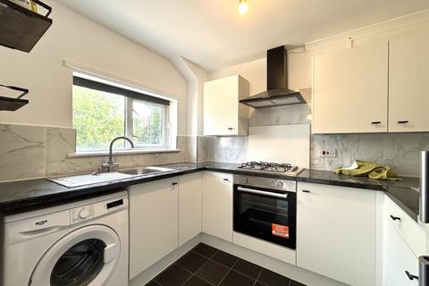 2 bedroom maisonette to rent, Whitley Wood Road, Reading, Berkshire, RG2