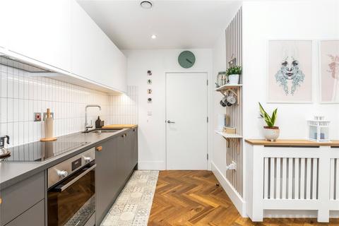 2 bedroom apartment for sale, Sylvan Hill, London, SE19