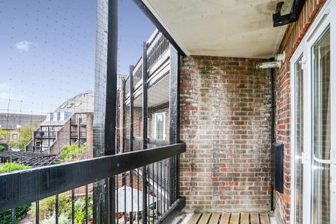 2 bedroom apartment to rent, FOLLY BRIDGE COURT, OXFORD,OX1