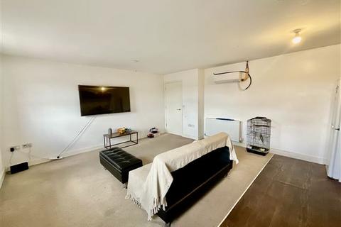 2 bedroom flat for sale, Staniforth Road, Sheffield, S9 3FX