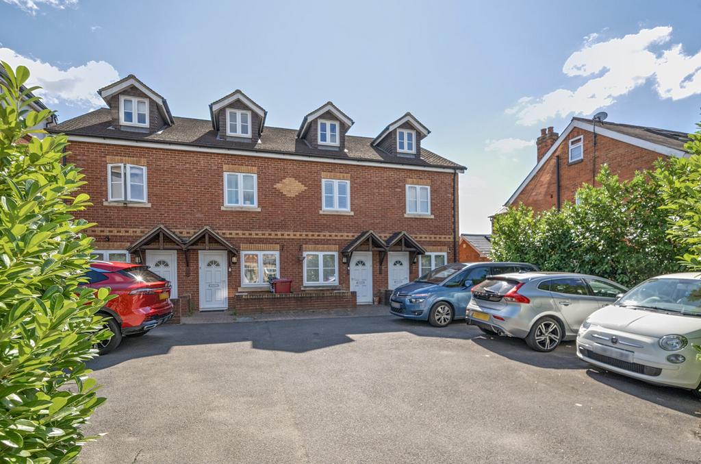 1323731 22 687774...